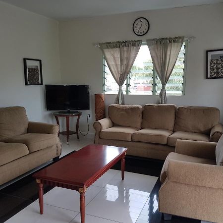 Malau Lodge Nuku'alofa Dış mekan fotoğraf