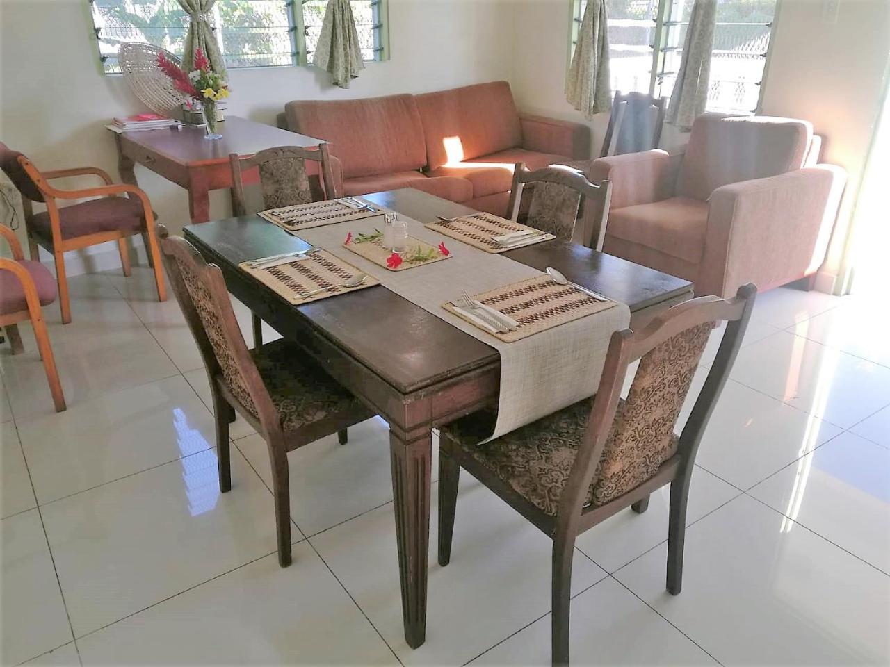 Malau Lodge Nuku'alofa Dış mekan fotoğraf