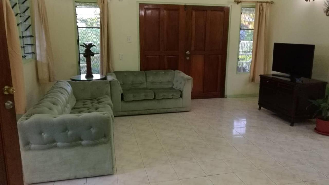 Malau Lodge Nuku'alofa Dış mekan fotoğraf